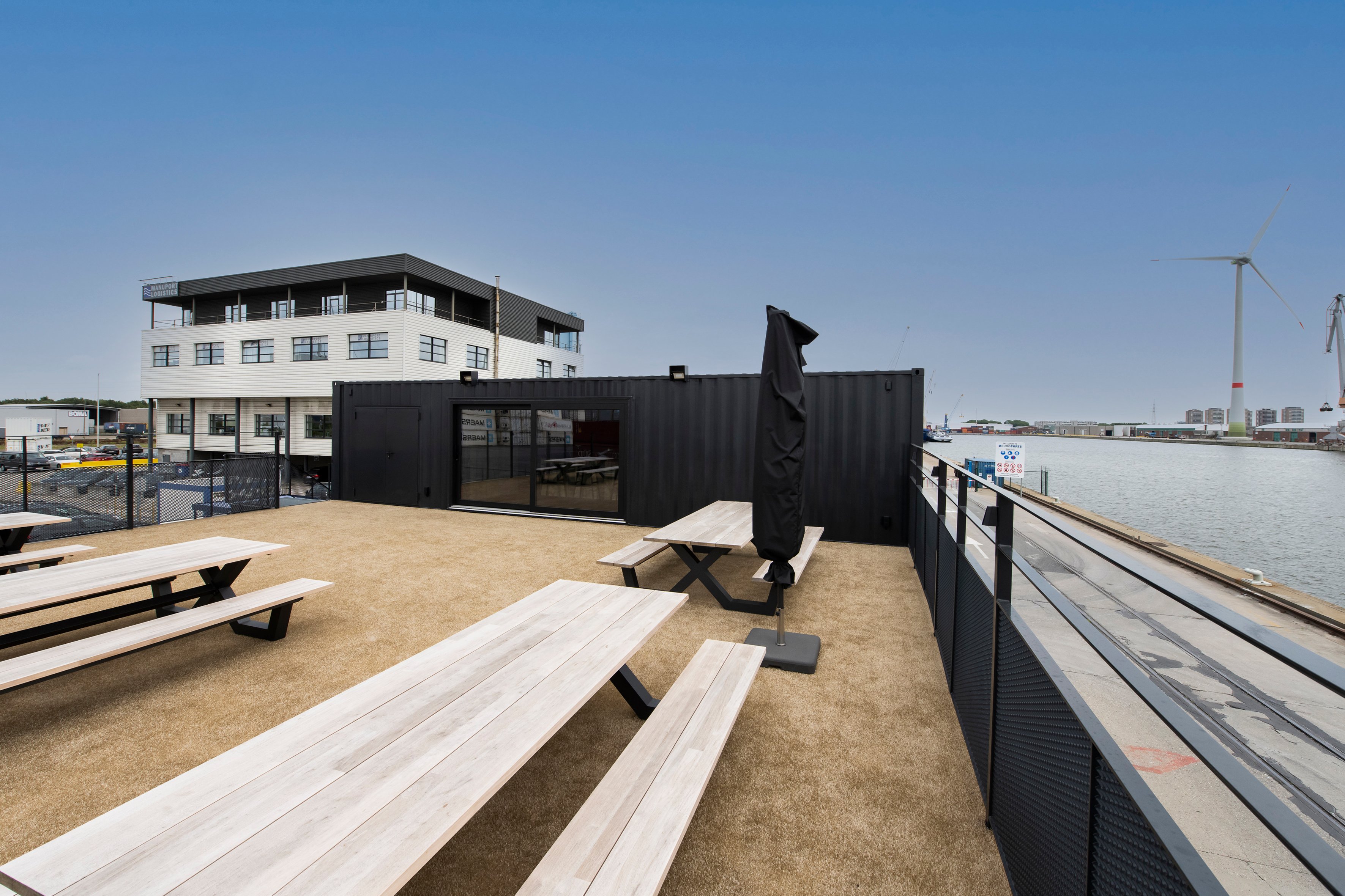 Container Concepts terrasse en or