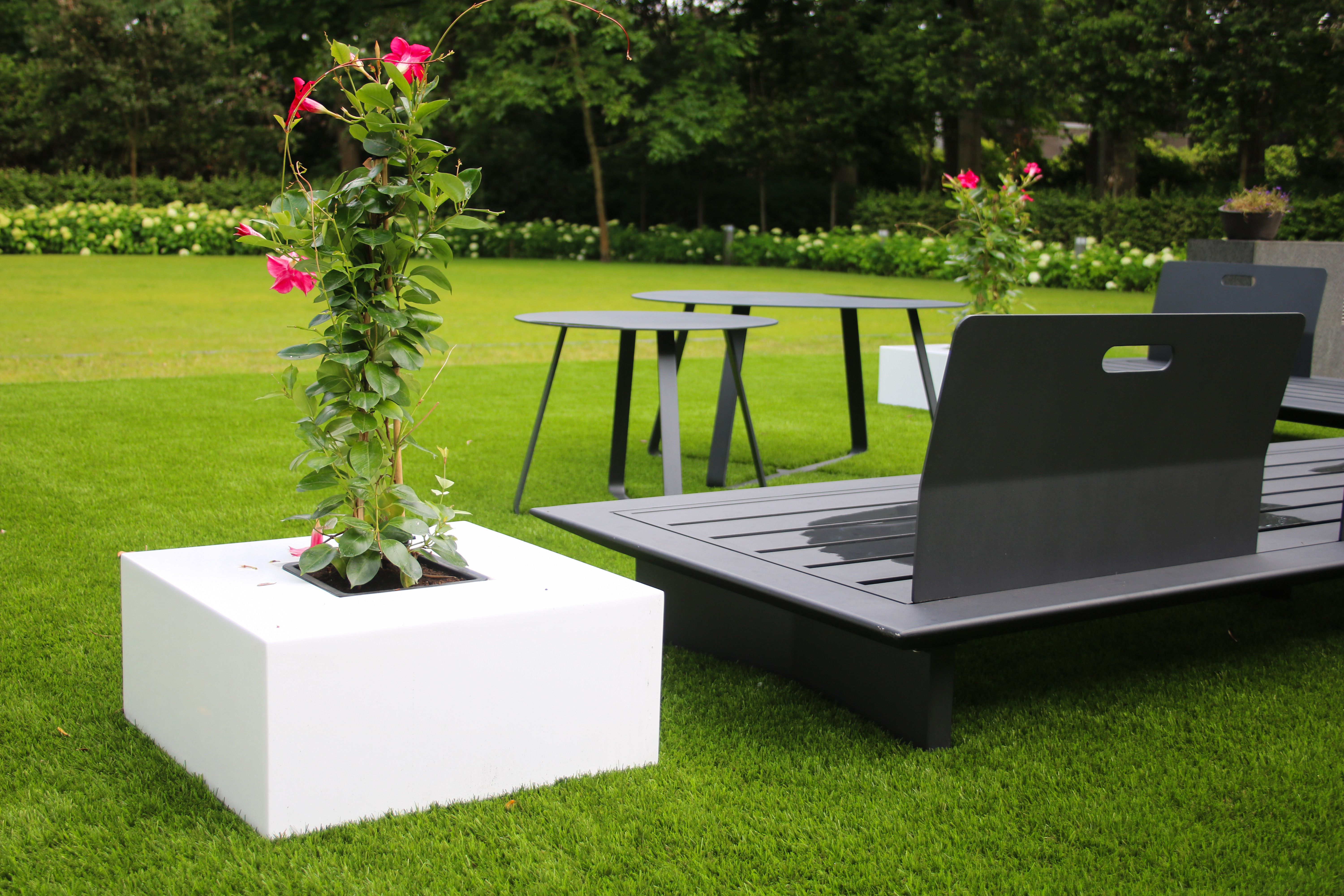 lush artificial grass Resigrass