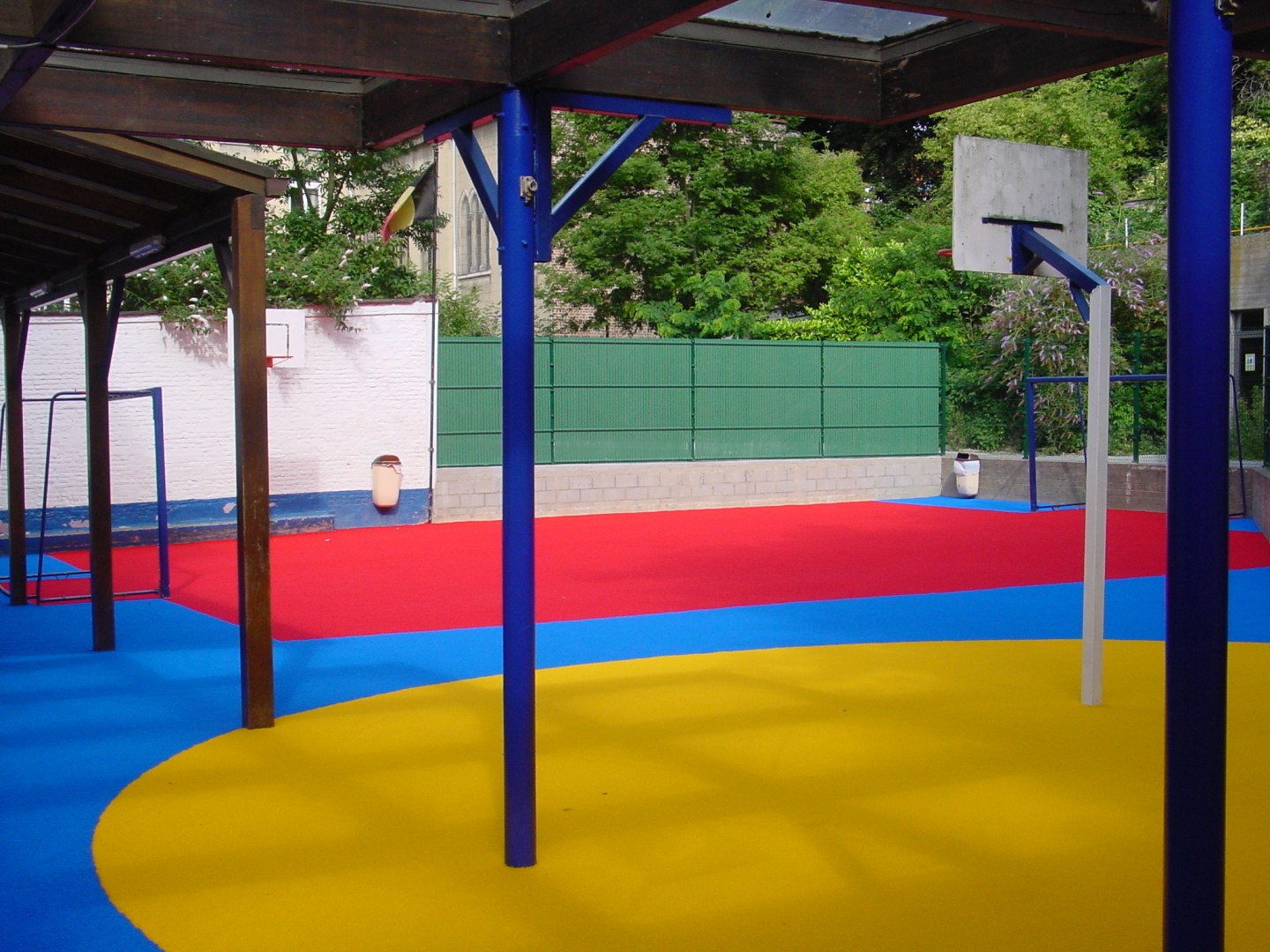 Kleurrijk schoolplein Brussel